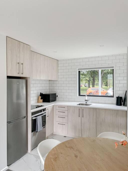 Hagley Park Townhouse Apartment Christchurch Exterior photo